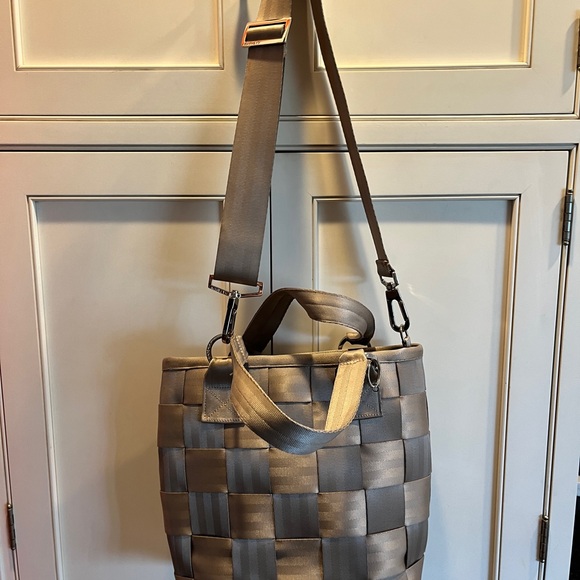 Harvey Purse - Picture 2 of 5